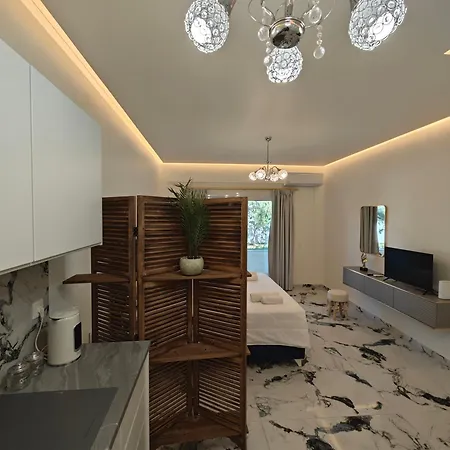 Natural Blue Suites-Canal D'Amour Retreat *