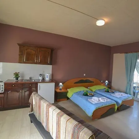 Natural Blue Suites-Canal D'Amour Retreat Апартаменты