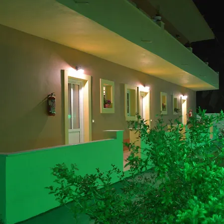 Natural Blue Suites-Canal D'Amour Retreat Апартаменты Сидарион