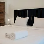 Natural Blue Suites-Canal D'Amour Retreat