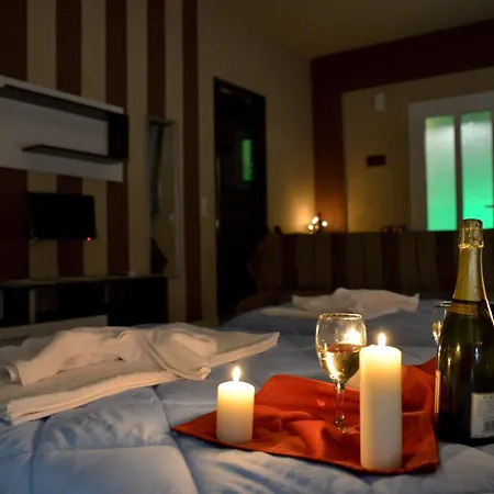 Natural Blue Suites-canal D'amour Retreat Sidárion