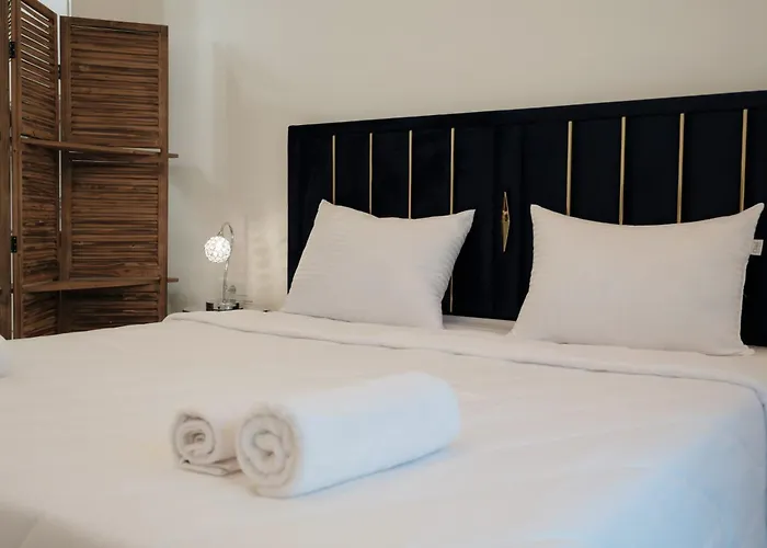 Natural Blue Suites-canal D'amour Retreat