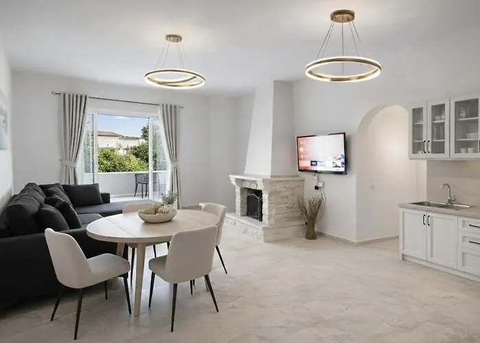 Διαμέρισμα Natural Blue Suites-canal D'amour Retreat